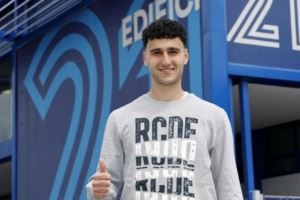 西媒：西班牙人中场罗赫尔-马丁内斯将签约巴萨B队