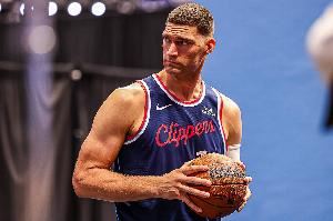 老将还能发热！大洛佩斯7中4拿到9分 另有2板3助1帽&正负值+28