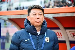 泰山助教：球队所有人都希望瓦科留队，球员转会很正常，祝福瓦科